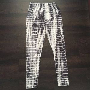 Snakeskin patterned Leggings